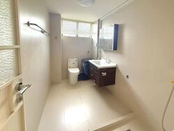 Lakepoint Condominium (D22), Condominium #611215271